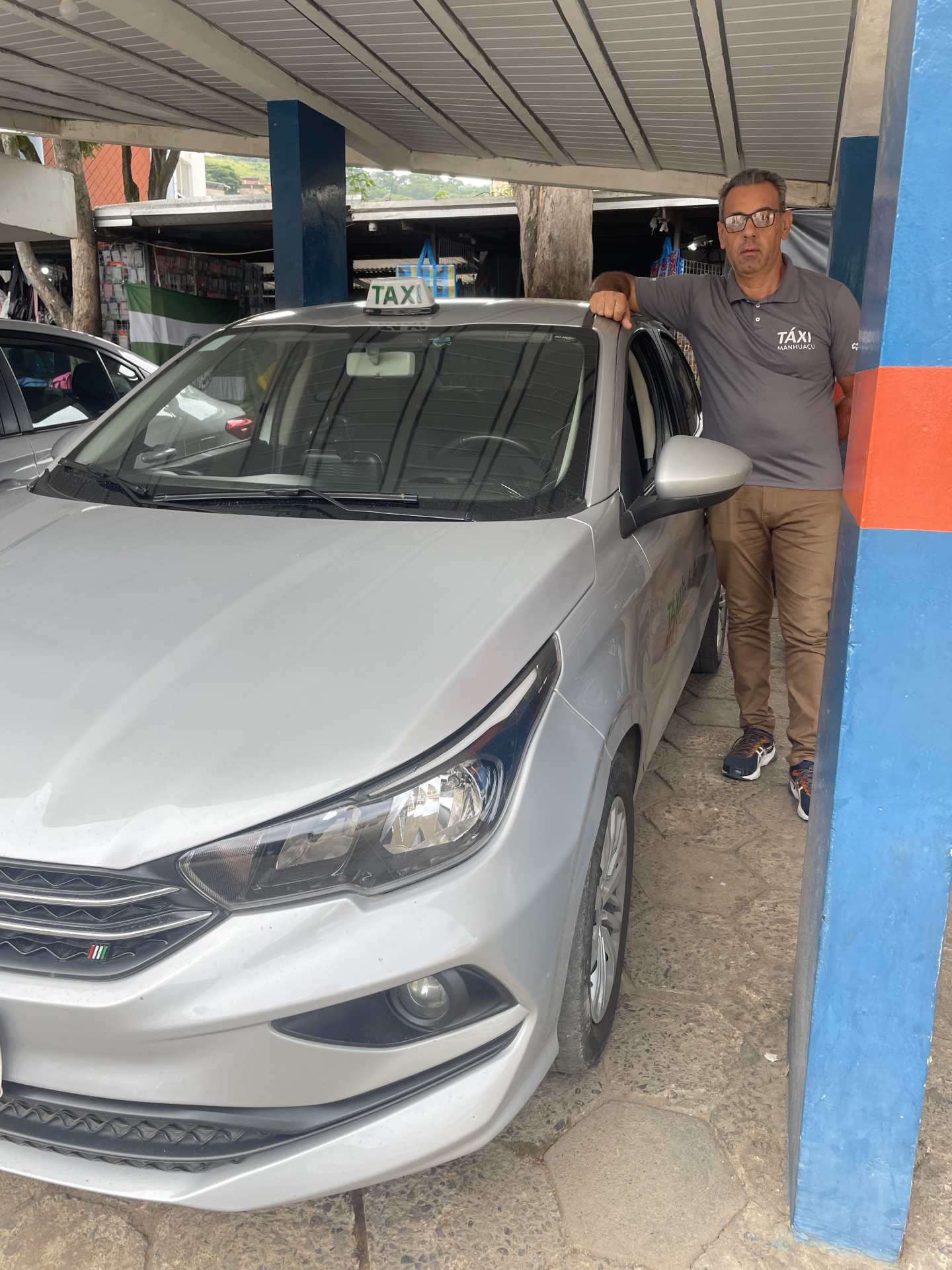 Moisés Táxi em Manhuaçu 