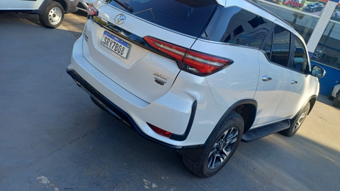 Toyota SW4 